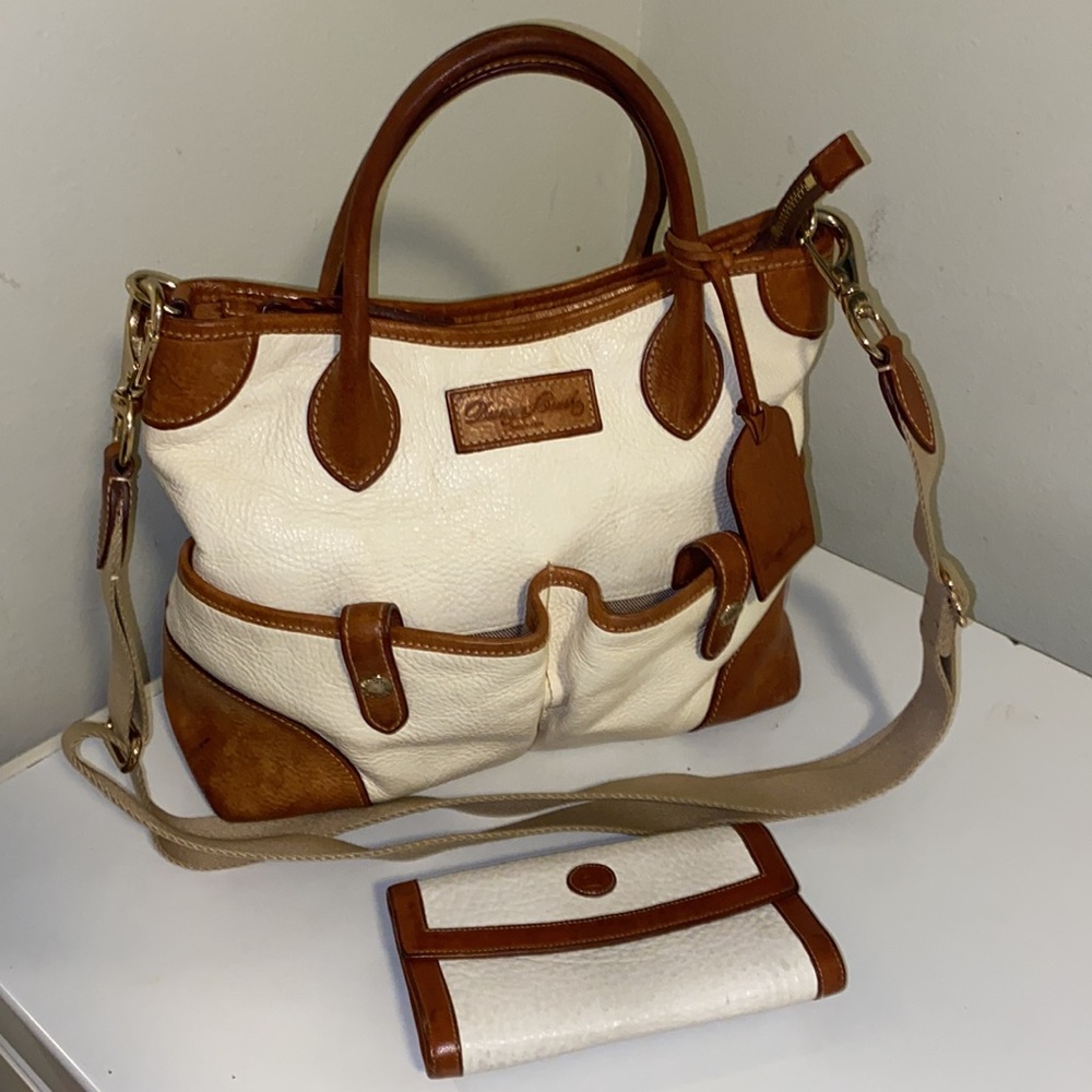 Vintage Dooney & Bourke Florentine Vacchetta leather double pockets shoulder bag